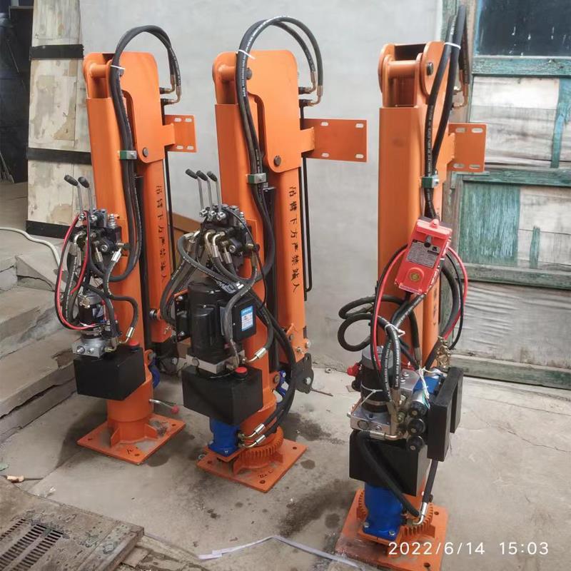 辽中区重汽蓝牌随车吊 3.2吨 国六动力强 液压驱动 农用自卸起重机